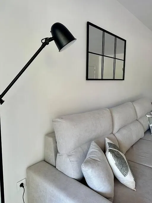 アパート Apartamento La Dama De Noche マルベーリャ スペイン